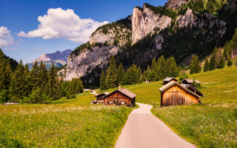 SETTIMANA VERDE NEL CUORE DELLE DOLOMITI - TOUR + SOGGIORNO